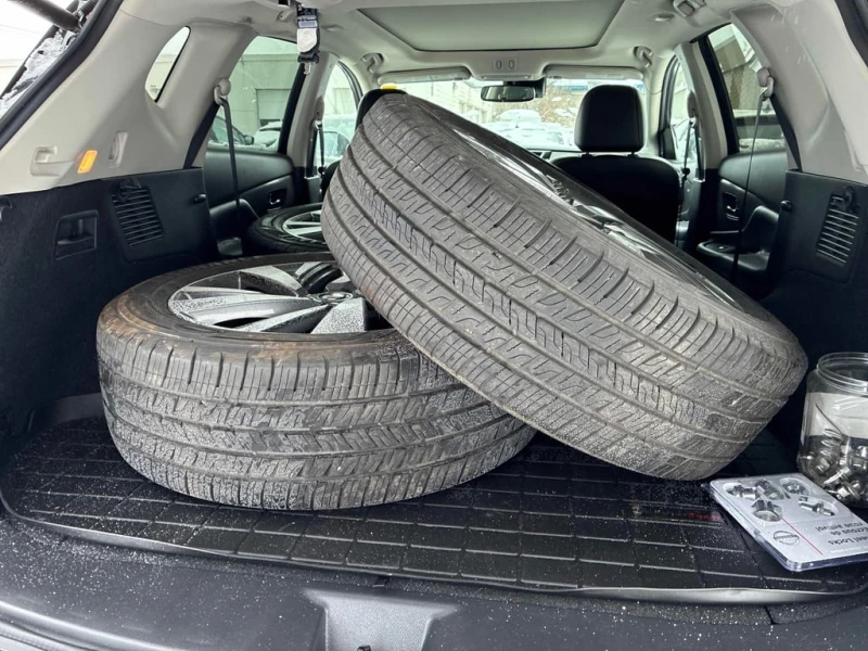 Nissan Murano SL  CARFAX, снимка 14 - Автомобили и джипове - 53322434