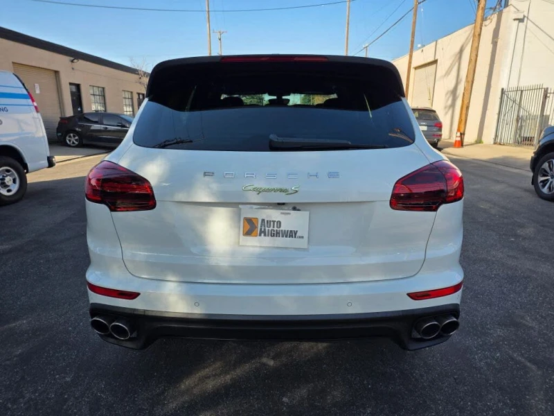 Porsche Cayenne !S AWD!* АвтоКредит* Цена до БГ* , снимка 4 - Автомобили и джипове - 53342243