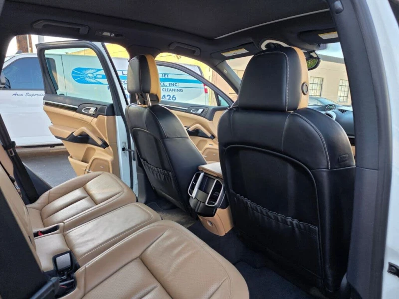 Porsche Cayenne !S AWD!* АвтоКредит* Цена до БГ* , снимка 13 - Автомобили и джипове - 53342243