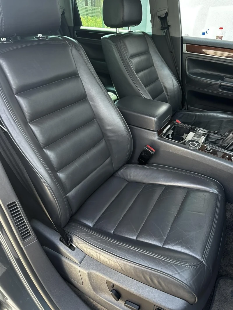 VW Touareg 2.5 TDI 4x4, снимка 12 - Автомобили и джипове - 53401835