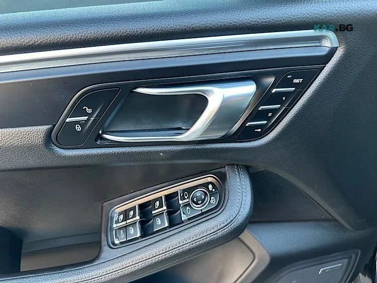 Porsche Macan, снимка 11 - Автомобили и джипове - 56729010