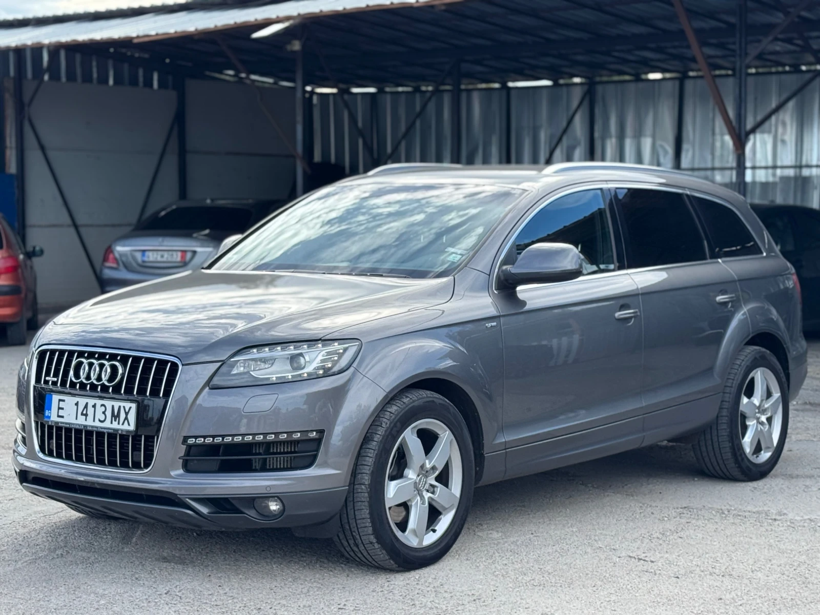 Audi Q7 S LINE/4.2 DISEL/ FACELIFT/7 МЕСТА/3xTV/BOSE/FULL - изображение 2