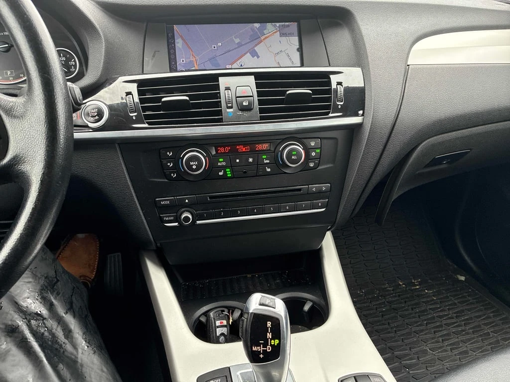 BMW X3 * 28i * CARFAX * БЕЗ ПЪРВОНАЧАЛНА ВНОСКА - изображение 9