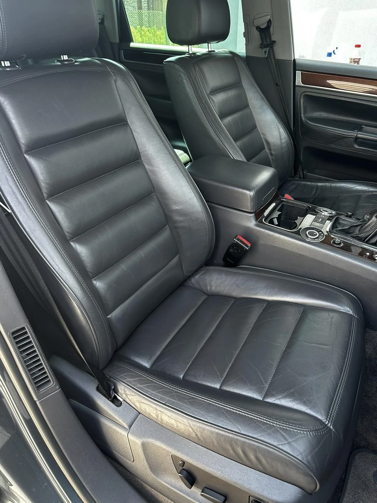 VW Touareg 2.5 TDI 4x4, снимка 12 - Автомобили и джипове - 53751219