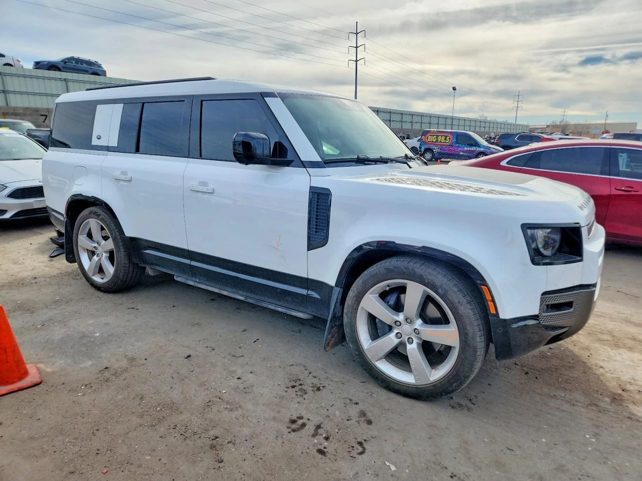 Land Rover Defender 130 X-DYNAMIC SE - изображение 4