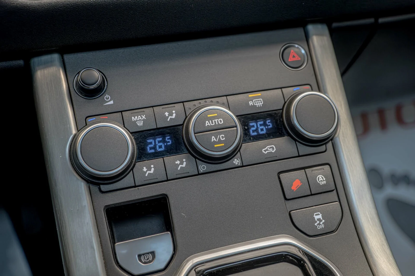 Land Rover Range Rover Evoque 2.0TD4/Камера/Панорама/Климатроник/ - изображение 9