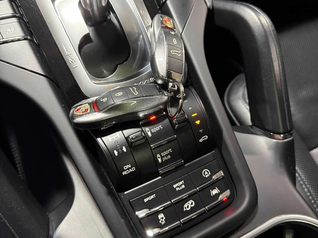 Porsche Cayenne * GTS * CARFAX * 360 * ОБДУХВАНЕ * BOSE, снимка 14 - Автомобили и джипове - 54089132