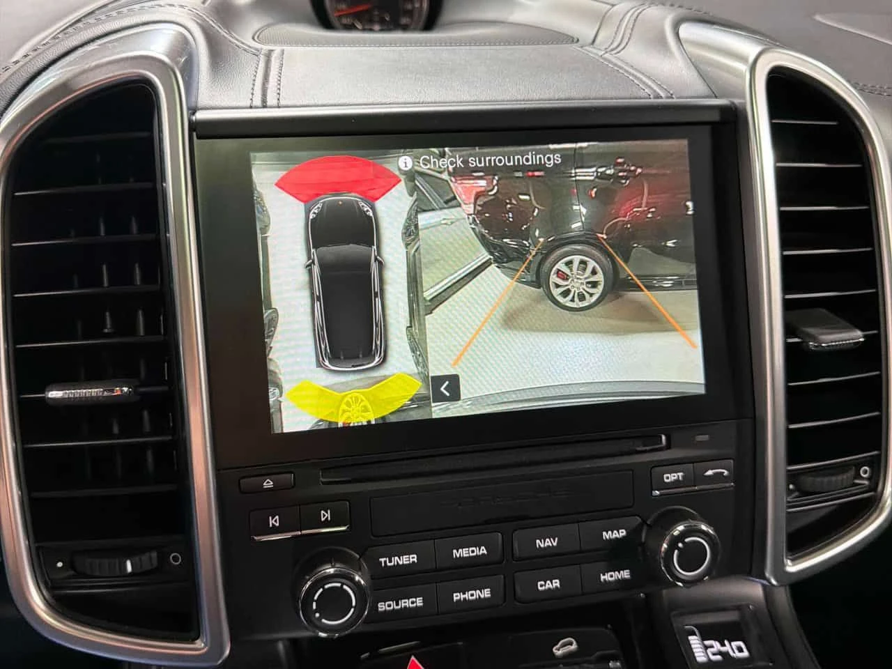 Porsche Cayenne * GTS * CARFAX * 360 * ОБДУХВАНЕ * BOSE, снимка 13 - Автомобили и джипове - 54089132