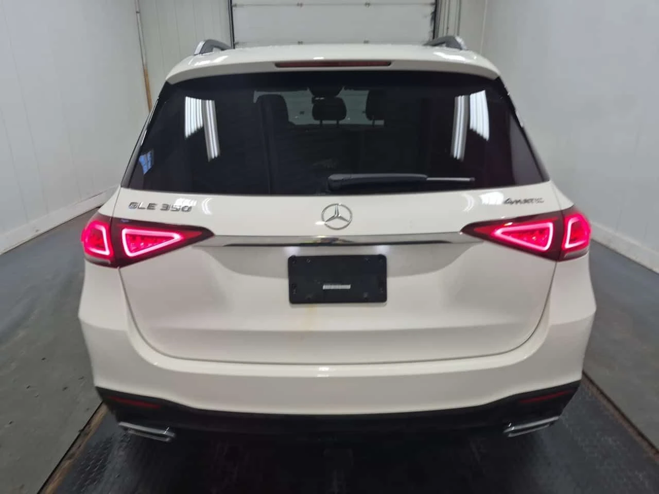 Mercedes-Benz GLE 350 * ОТ ГЛАВНО ПРЕДСТАВИТЕЛСТВО* 1 СОБСТВЕНИК* ДИСТРО, снимка 5 - Автомобили и джипове - 54133379