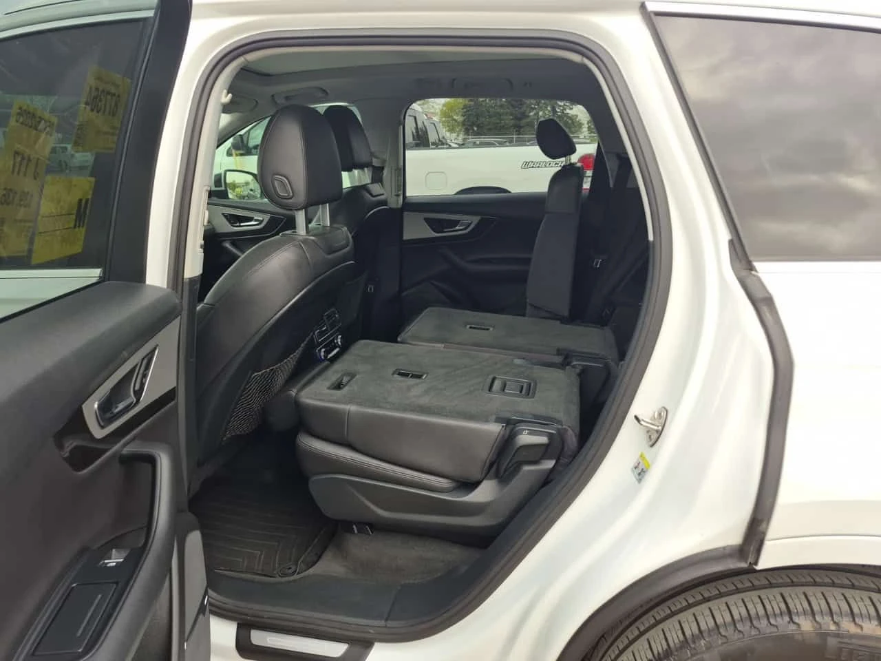Audi Q7 * 3.0T TECHNIK* DISTRONIC* ОБУДХВАНЕ* BANG&OLUFSEN, снимка 12 - Автомобили и джипове - 54440184