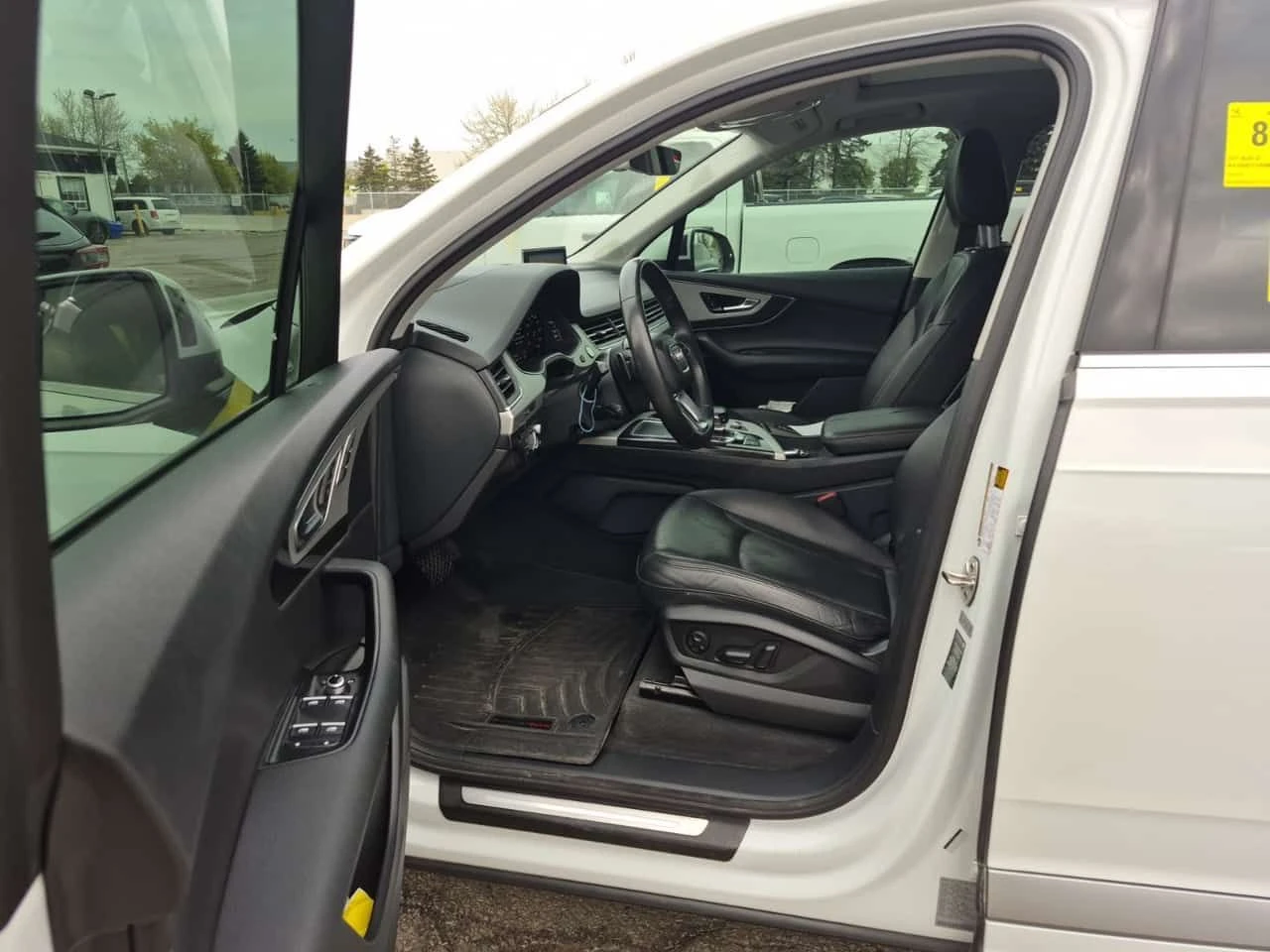 Audi Q7 * 3.0T TECHNIK* DISTRONIC* ОБУДХВАНЕ* BANG&OLUFSEN, снимка 5 - Автомобили и джипове - 54440184