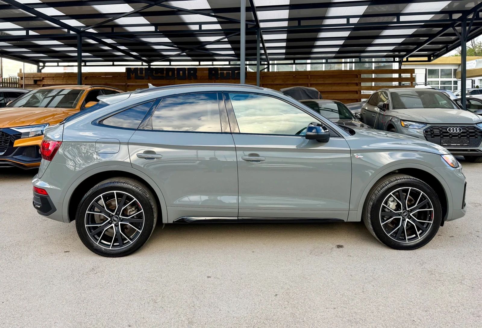 Audi Q5 2.0TFSI Technik S-Line SportBack Coupe BlackOptics, снимка 4 - Автомобили и джипове - 54568530
