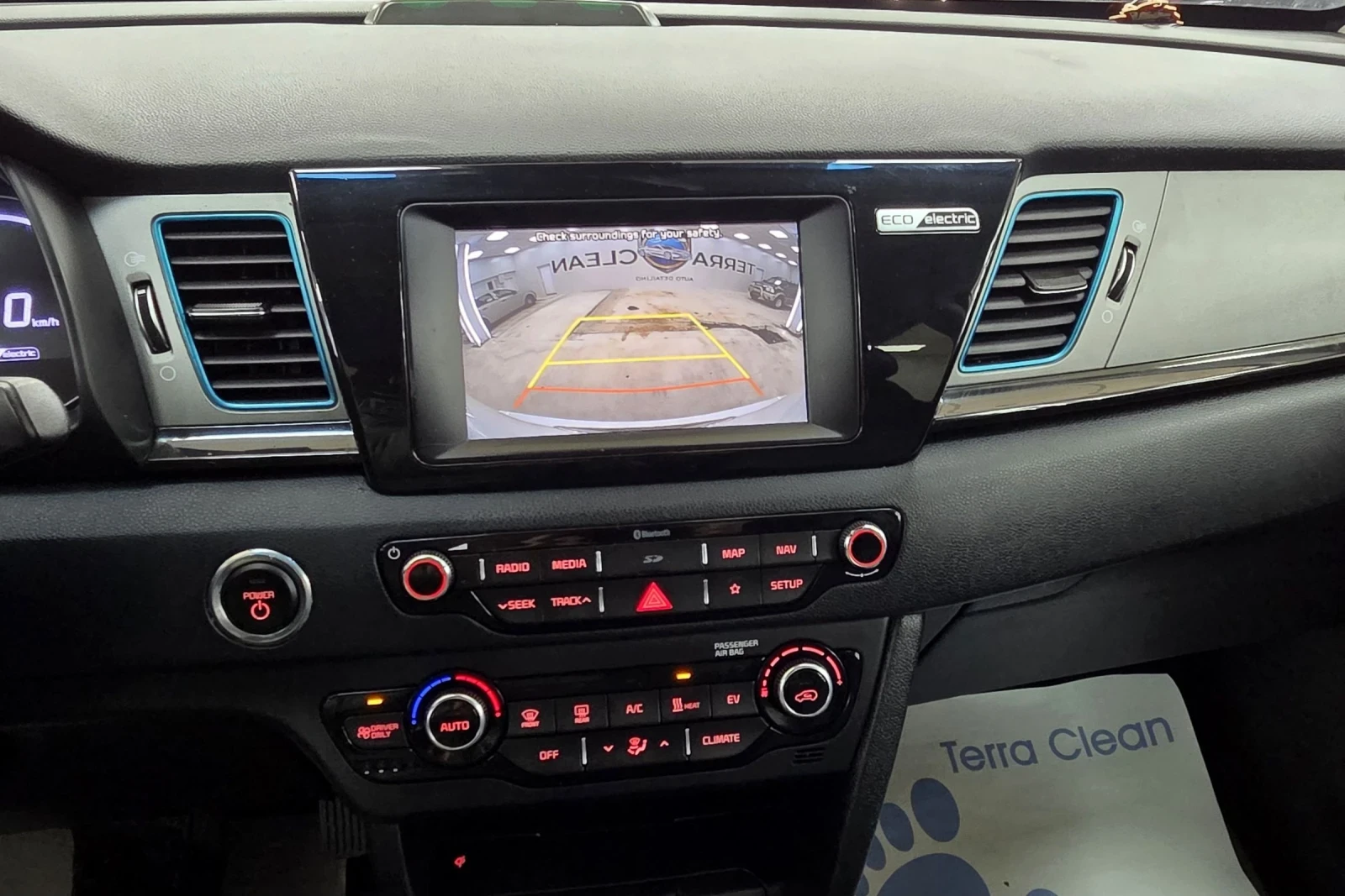 Kia Niro 64KWh/SOH100%, снимка 15 - Автомобили и джипове - 54877092
