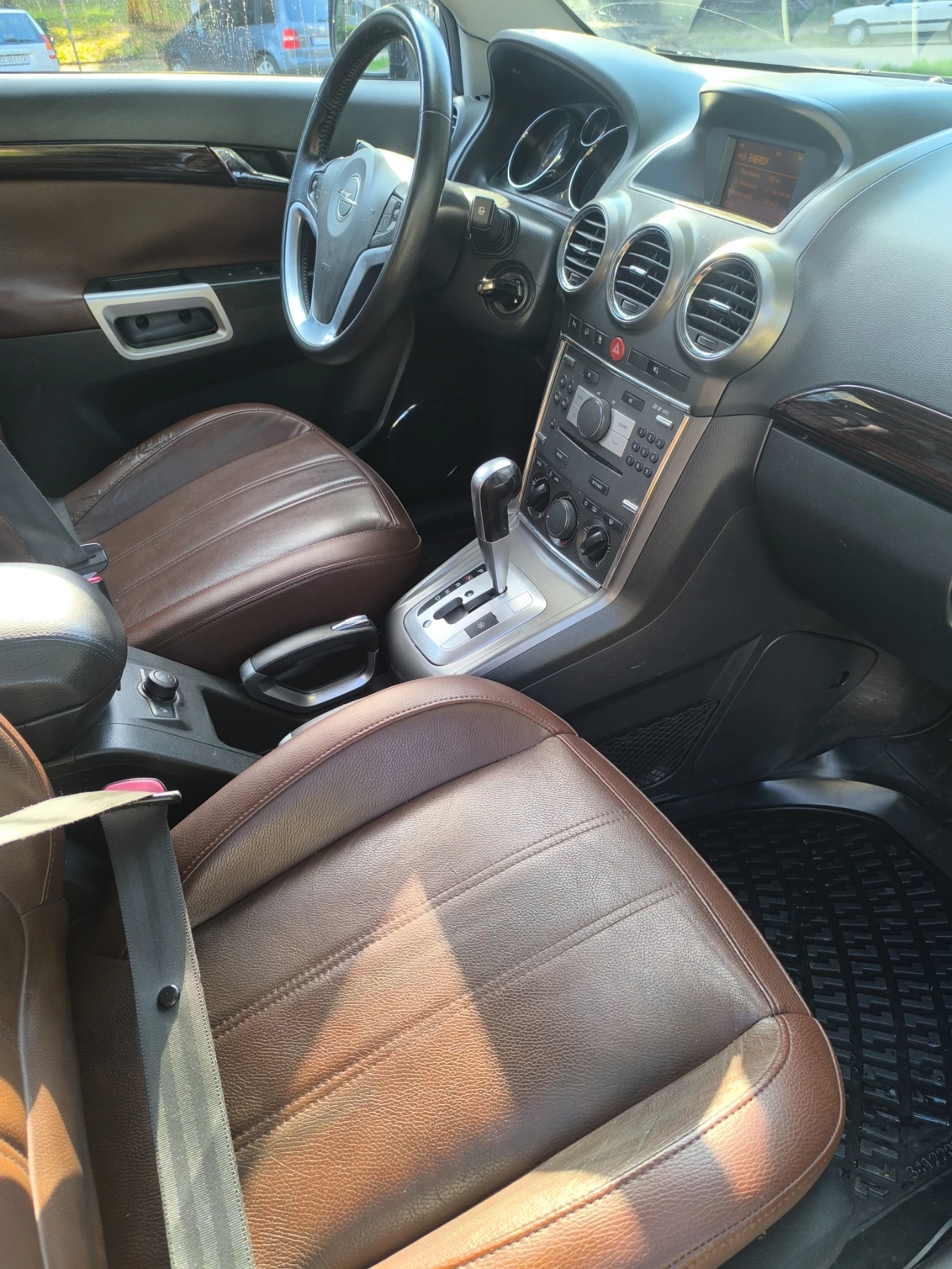 Opel Antara, снимка 12 - Автомобили и джипове - 55435051