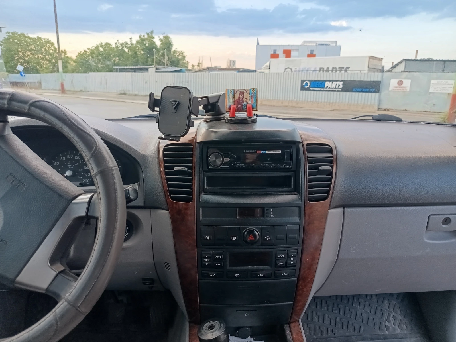 Kia Sorento EX, снимка 7 - Автомобили и джипове - 55839063