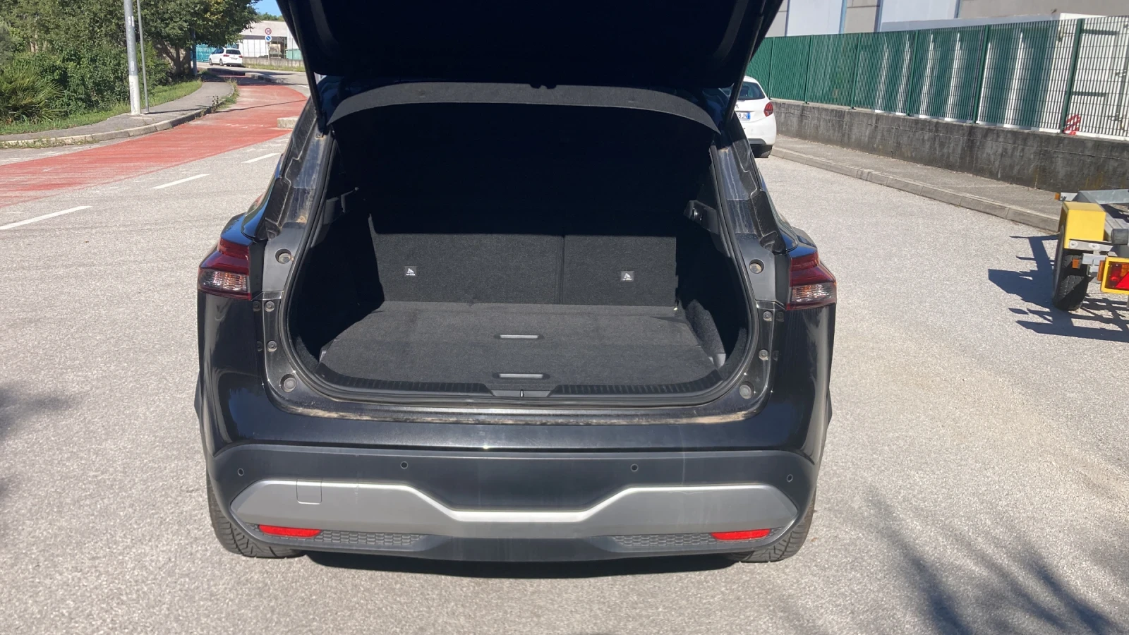 Nissan Qashqai 1.3 Hibrid 140 konq Top, снимка 8 - Автомобили и джипове - 56185503