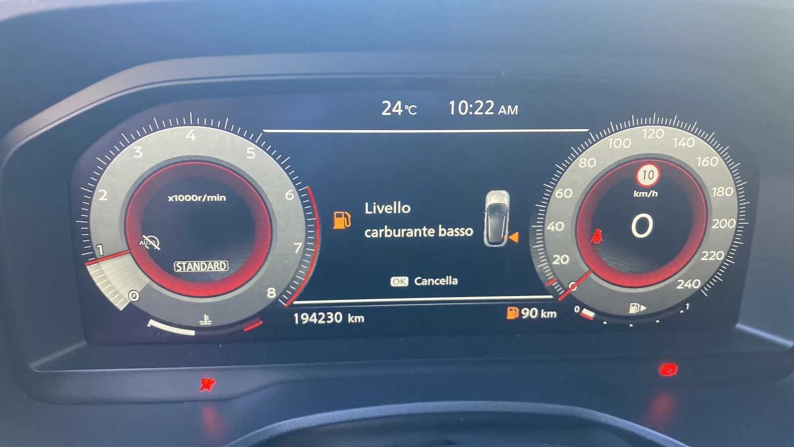 Nissan Qashqai 1.3 Hibrid 140 konq Top, снимка 13 - Автомобили и джипове - 56185503