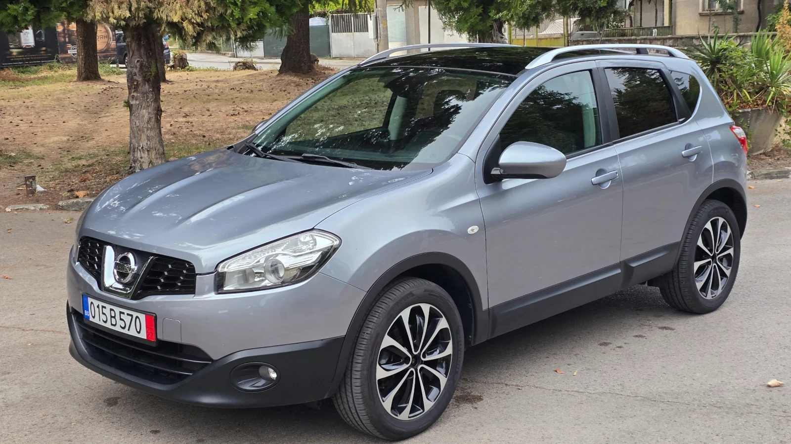 Nissan Qashqai 2.0i 4X4 ШВЕЙЦАРИЯ , снимка 9 - Автомобили и джипове - 56334665