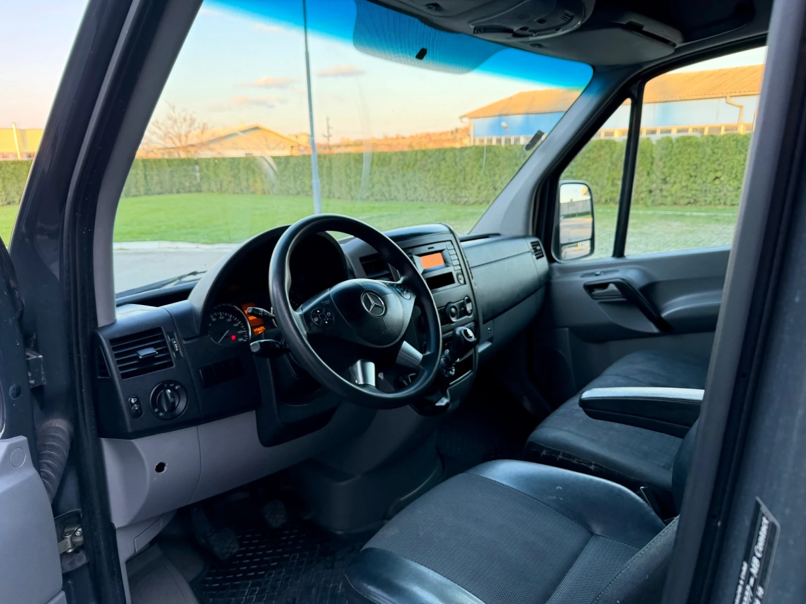 Mercedes-Benz Sprinter 313 2.2 MAXI!!!ПЕРФЕКТЕН ТЕХНИЧЕСКИ!!!КЛИМАТИК!!!, снимка 7 - Бусове и автобуси - 54160189