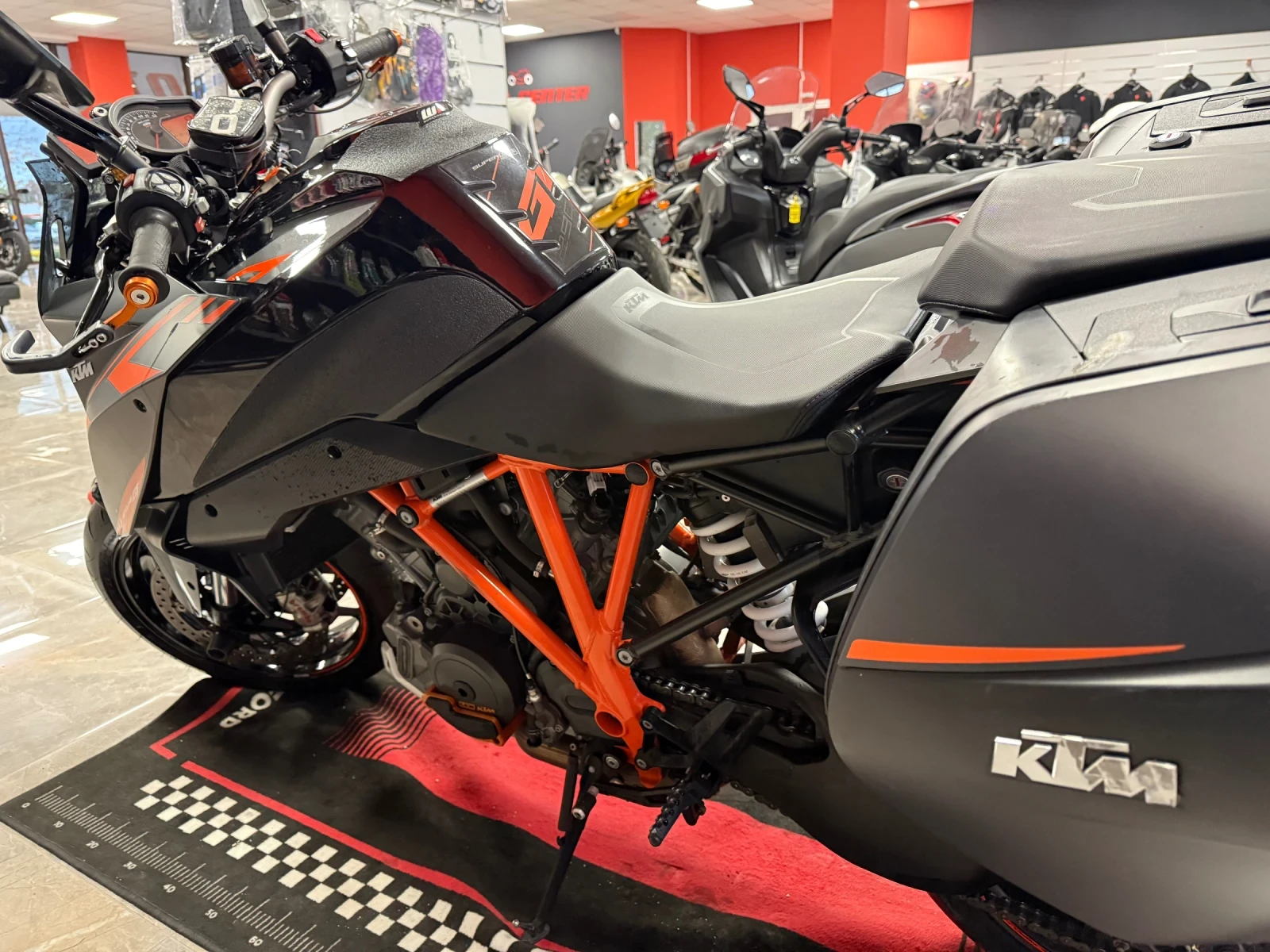 Ktm Duke SUPER DUKE1290GT - изображение 8