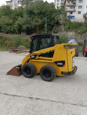        Cat 226B    