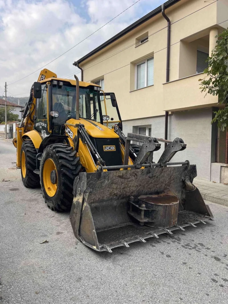 Багер JCB 4CX, снимка 1 - Индустриална техника - 49000204