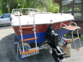 Моторна яхта Invader 171 Bow Rider, снимка 6