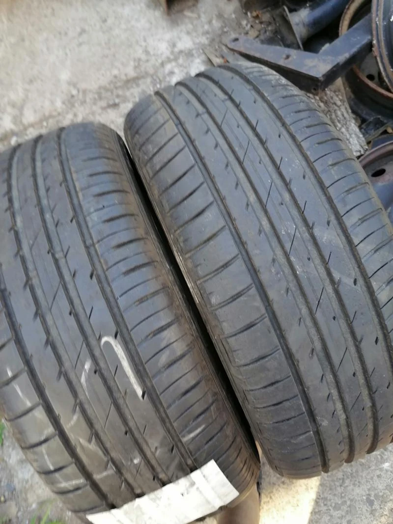 Гуми Летни 205/55R16, снимка 2 - Гуми и джанти - 29600834