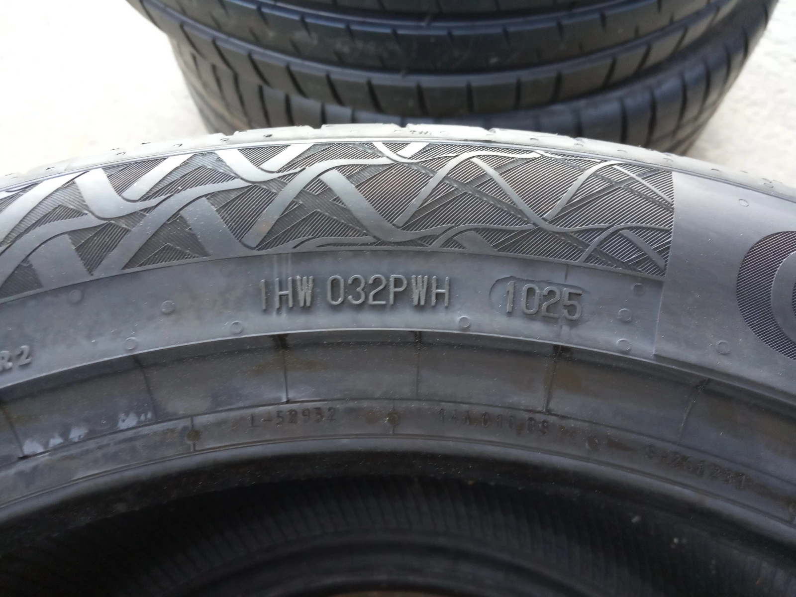  275/40R18 | Mobile.bg   12