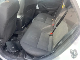 Ford Focus 2.0i, снимка 8