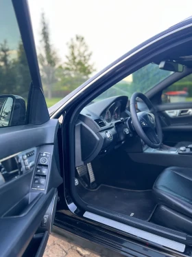 Mercedes-Benz C 320 * AMG PACK* Keyless* Ел.Багажник* , снимка 14