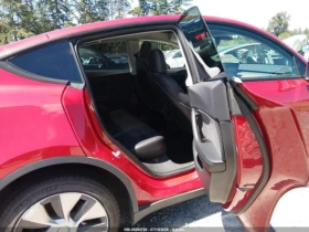 Tesla Model Y LONG RANGE* DUAL MOTOR* КОЖА* ПОДГРЕВ* ПАНО* 360* , снимка 8