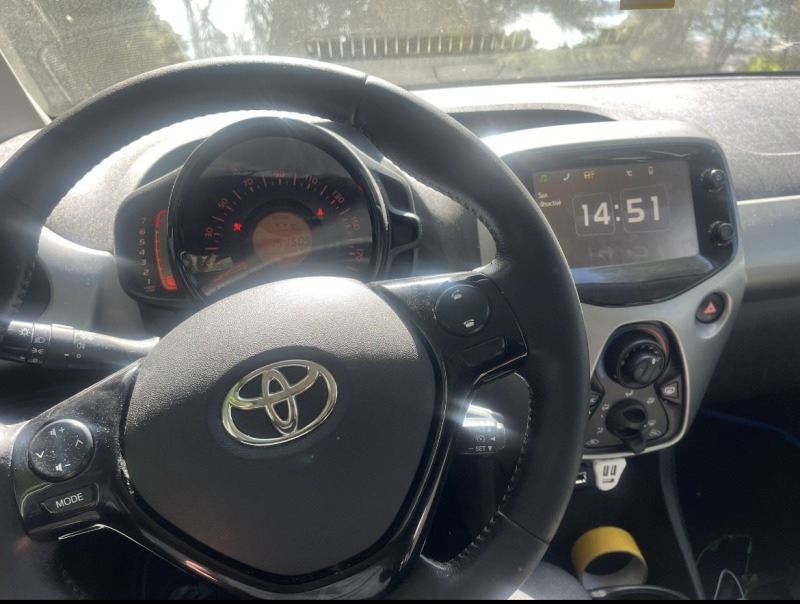Toyota Aygo 1.0i* EURO6* NAVI, снимка 5 - Автомобили и джипове - 45674128