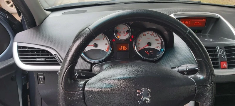 Peugeot 207 1.4, снимка 8 - Автомобили и джипове - 47810114