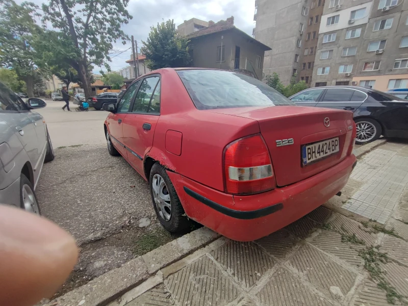 Mazda 323 BJ, снимка 6 - Автомобили и джипове - 47840743