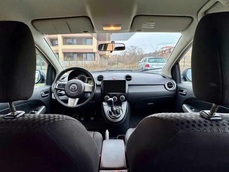 Mazda 2 1.3 БЕНЗИН/ГАЗ, снимка 10 - Автомобили и джипове - 48517780