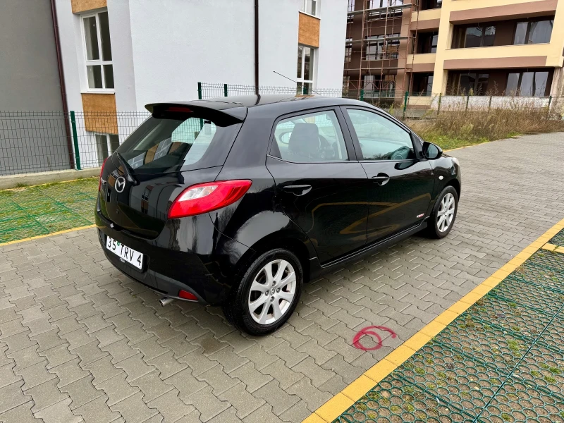 Mazda 2 1.3 БЕНЗИН/ГАЗ, снимка 3 - Автомобили и джипове - 48517780