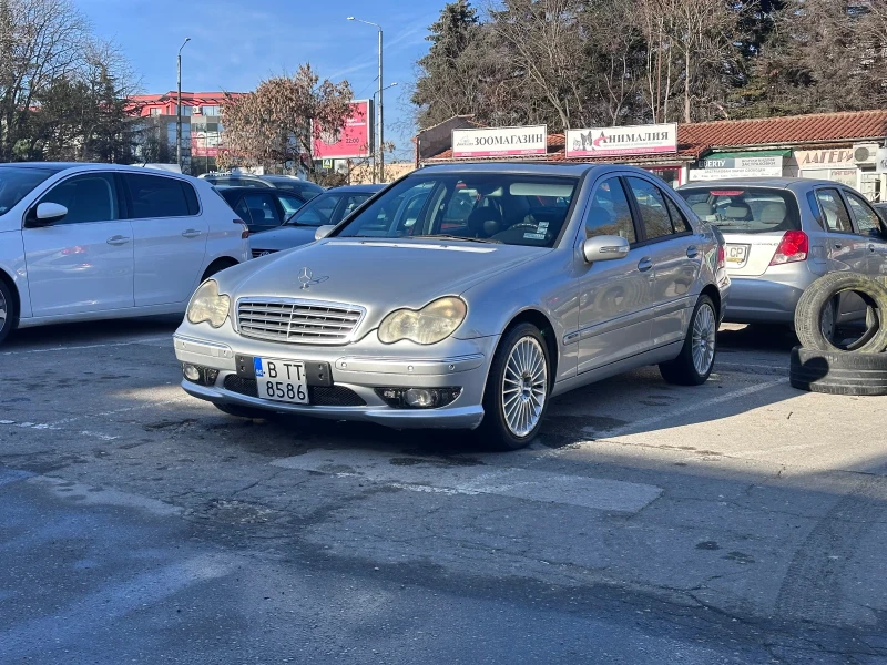 Mercedes-Benz C 200 Kompressor, снимка 3 - Автомобили и джипове - 48669832