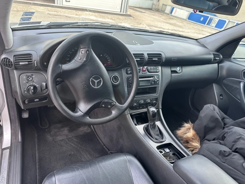 Mercedes-Benz C 200 Kompressor, снимка 5 - Автомобили и джипове - 48669832