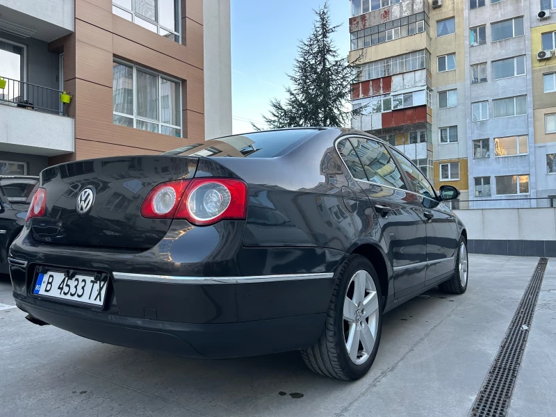 VW Passat 2.0 TDI, снимка 8 - Автомобили и джипове - 48841762