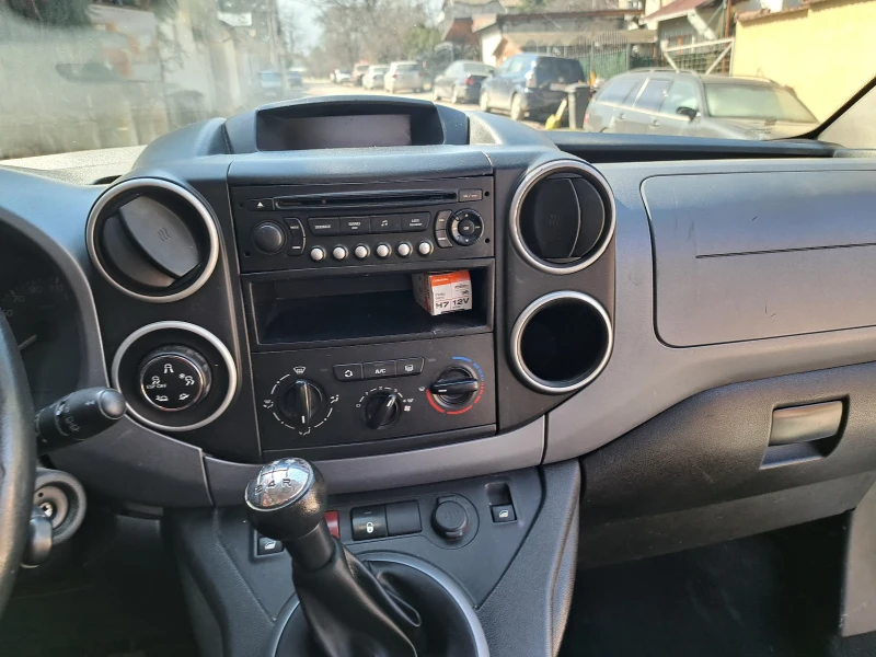 Citroen Berlingo, снимка 17 - Автомобили и джипове - 49357456