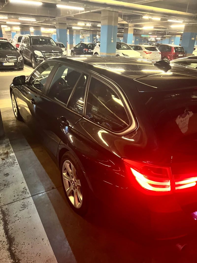 BMW 318 Автоматик Регистрирана Поддържана, снимка 3 - Автомобили и джипове - 52487342