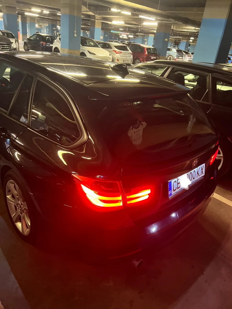 BMW 318 Автоматик Регистрирана Поддържана, снимка 2 - Автомобили и джипове - 52487342