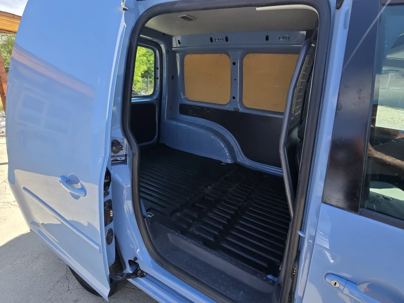 VW Caddy Топ състояние 4 х  4, снимка 8 - Автомобили и джипове - 51274060