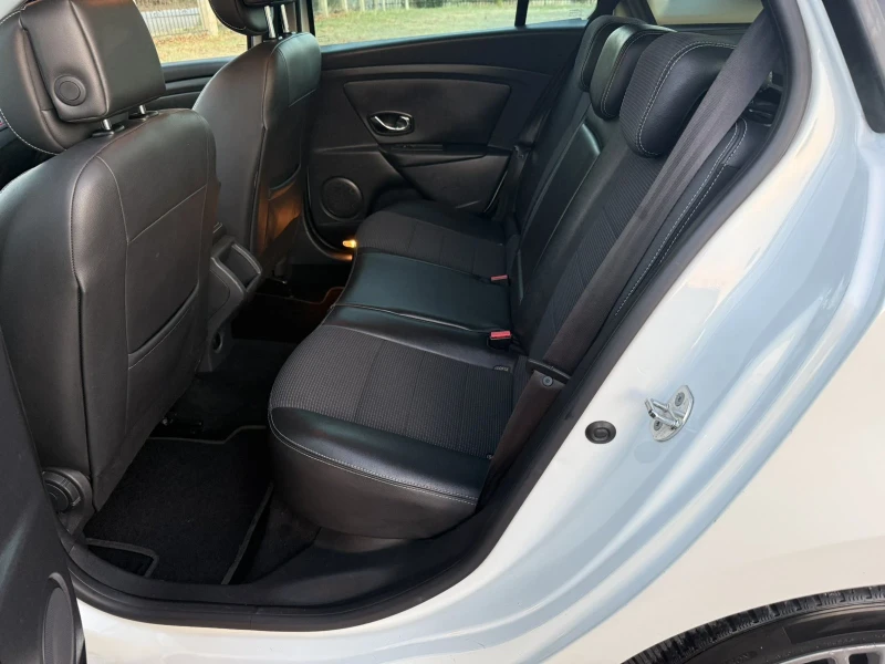 Renault Megane 1, 5dci-GT Line, снимка 12 - Автомобили и джипове - 51582383