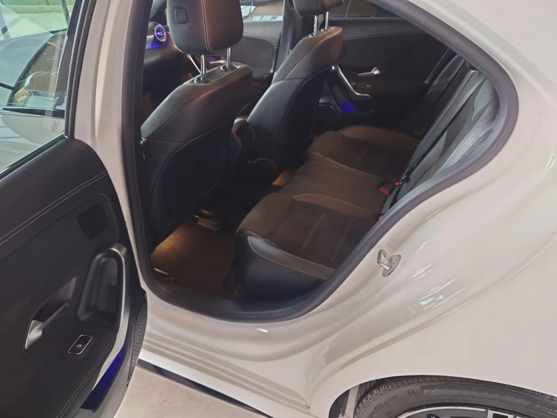 Mercedes-Benz A 200 D Edition AMG-night, снимка 12 - Автомобили и джипове - 52042153