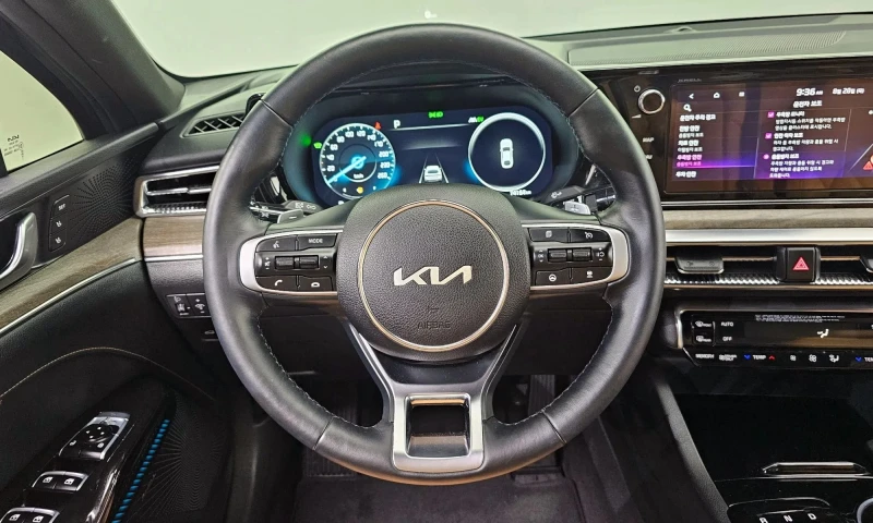 Kia K5 2023, снимка 13 - Автомобили и джипове - 52536799