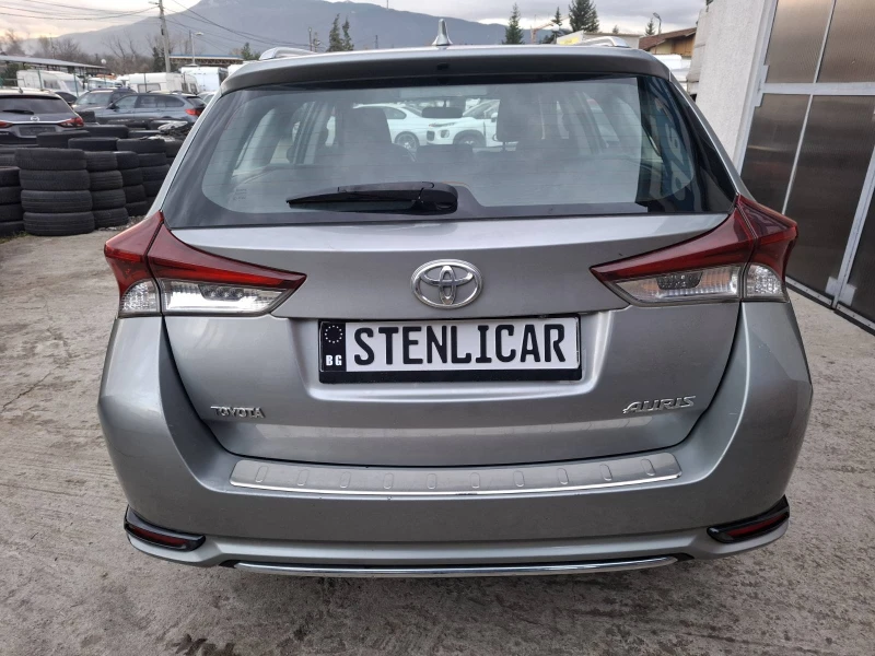 Toyota Auris 1.2i LUNA EDITION, снимка 7 - Автомобили и джипове - 52597692