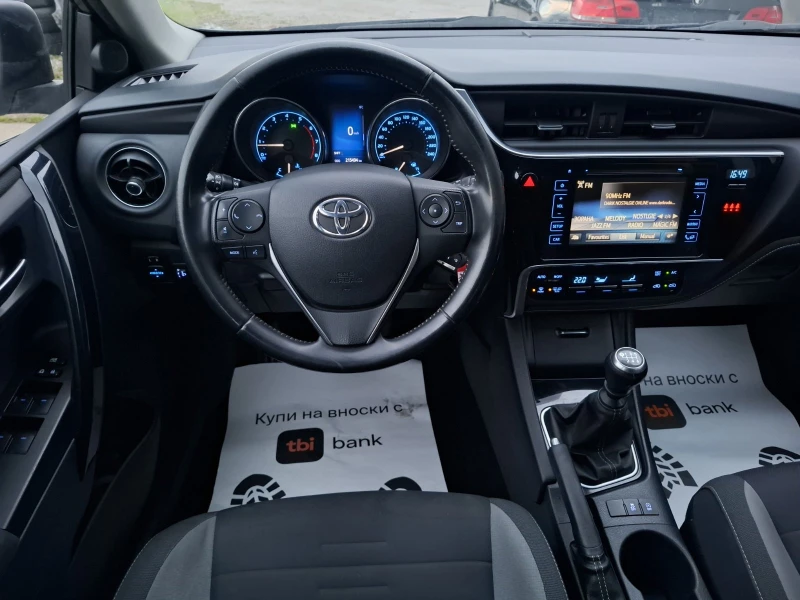 Toyota Auris 1.2i LUNA EDITION, снимка 9 - Автомобили и джипове - 52597692