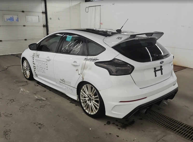 Ford Focus RS Red bull white edition, снимка 4 - Автомобили и джипове - 52749729